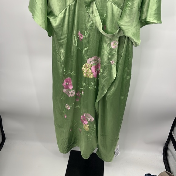 Asos Curve Design Green Floral Satin Kimono Dress Size 18 - Picture 4 of 11